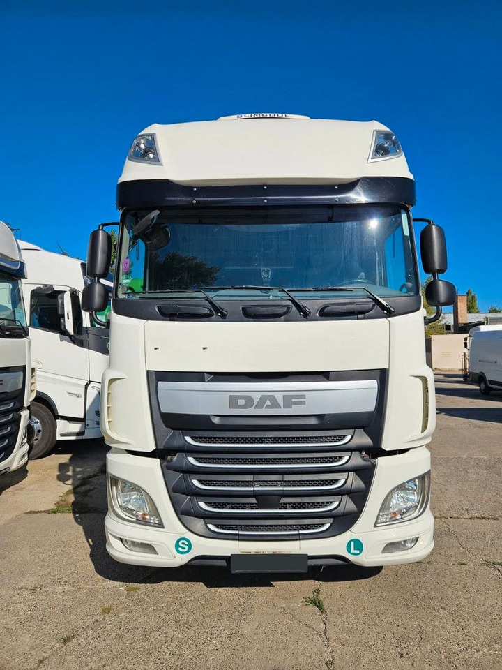 DAF XF 460 SSC Retarder Standklima - Tracteur routier: photos 3 DAF XF 460 SSC Retarder Standklima - Tracteur routier: photos 3