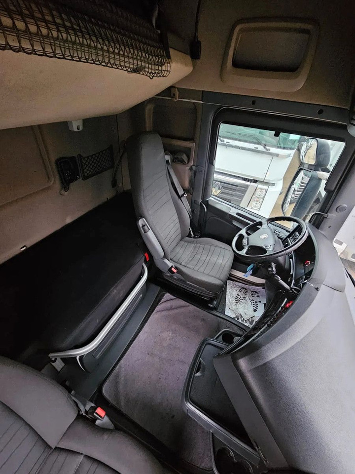 Tracteur routier Scania R410 Mega StandKlima Highline - 4 units in stock: photos 7 Tracteur routier Scania R410 Mega StandKlima Highline - 4 units in stock: photos 7