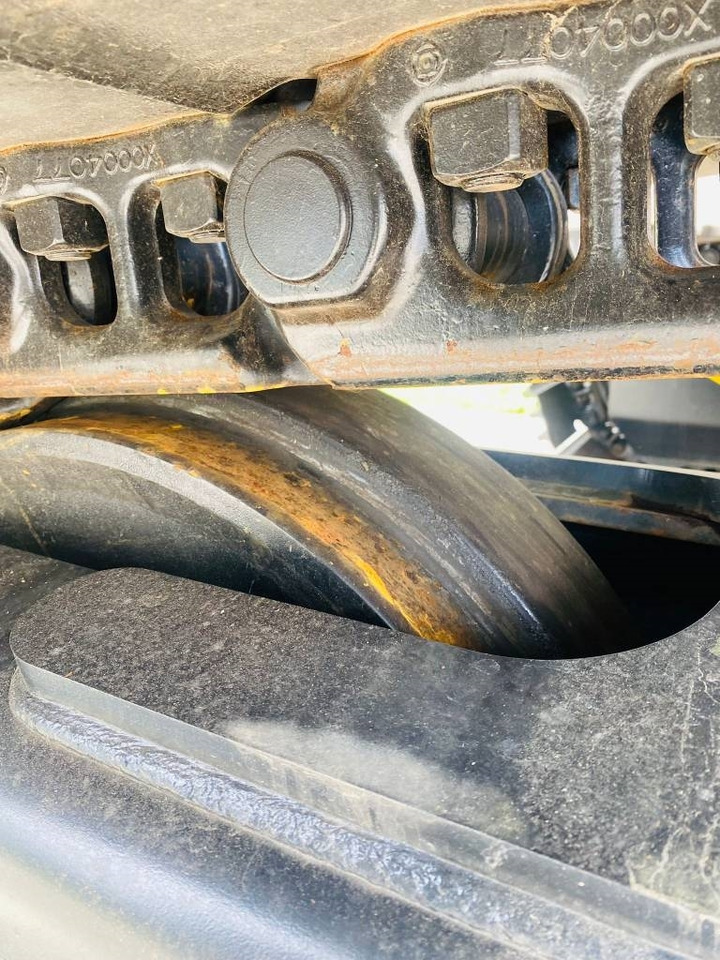 Pelle sur chenille neuf Hitachi ZX 300lc-7: photos 14