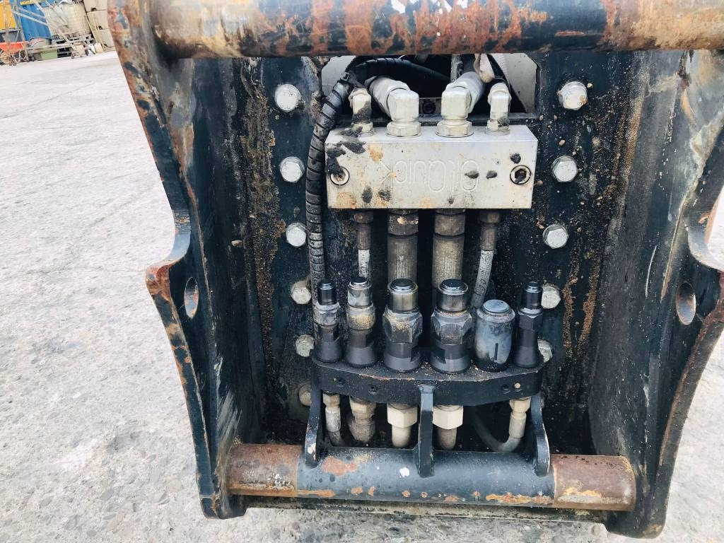 Okada Cut-70v/hr - Cisaille de démolition: photos 5 Okada Cut-70v/hr - Cisaille de démolition: photos 5