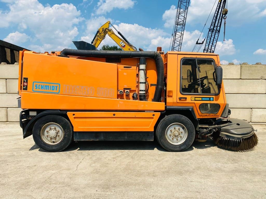 Schmidt metro 500 tx - Balayeuse de voirie: photos 2 Schmidt metro 500 tx - Balayeuse de voirie: photos 2