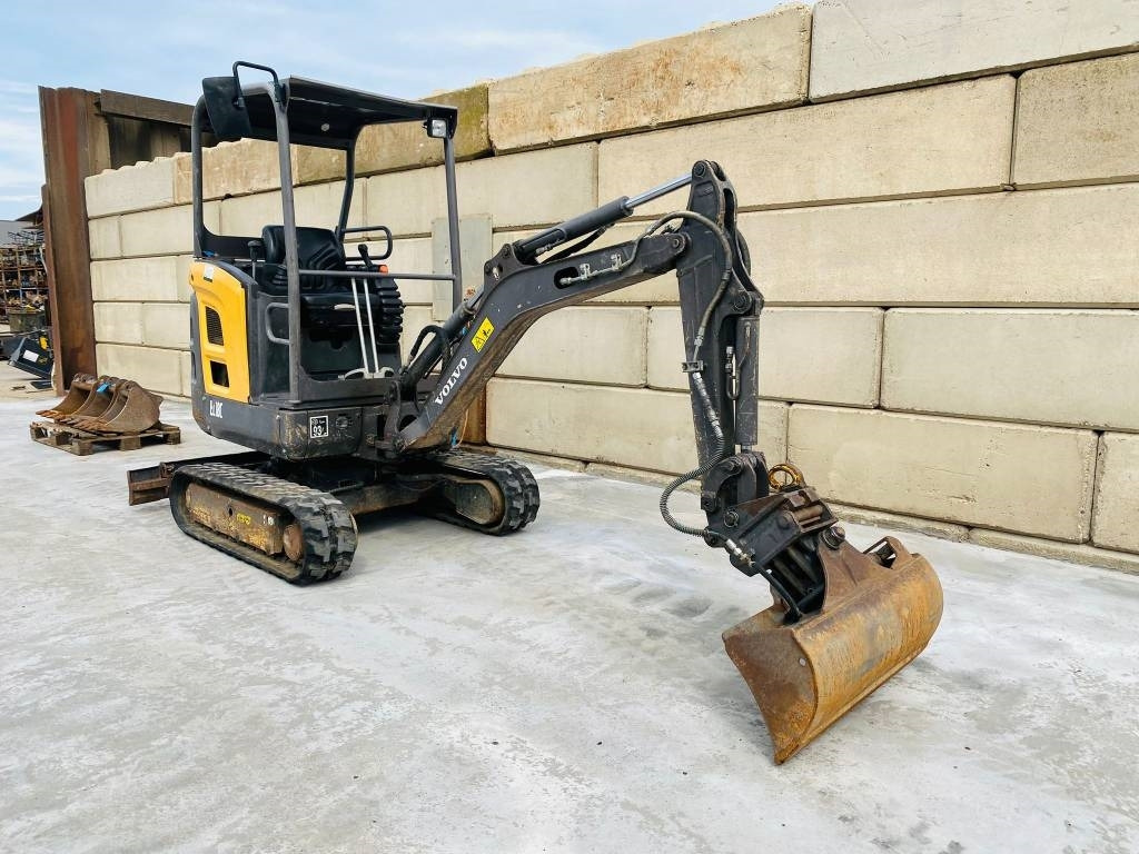 Volvo EC 18 C - Mini pelle: photos 5 Volvo EC 18 C - Mini pelle: photos 5