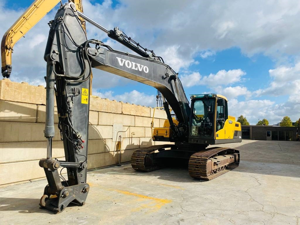 Volvo EC 250 D N L - Pelle sur chenille: photos 3 Volvo EC 250 D N L - Pelle sur chenille: photos 3