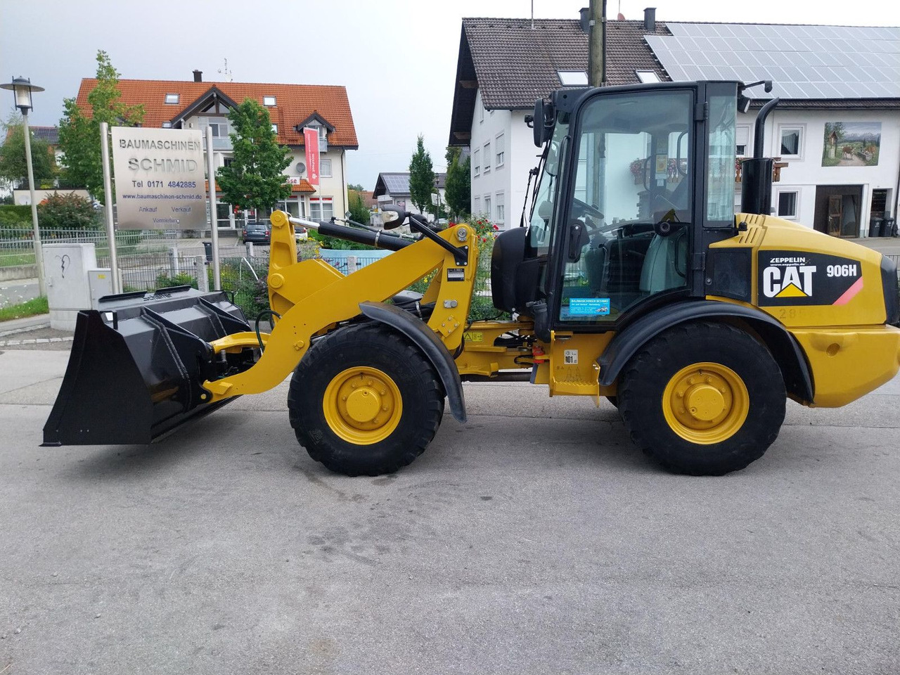 CAT 906H - Chargeuse sur pneus: photos 1 CAT 906H - Chargeuse sur pneus: photos 1