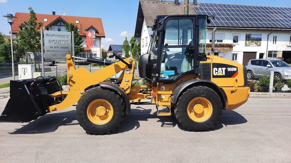 Cat 908M Radlader Hoflader Lader Schaufellader - Valet de ferme: photos 1 Cat 908M Radlader Hoflader Lader Schaufellader - Valet de ferme: photos 1