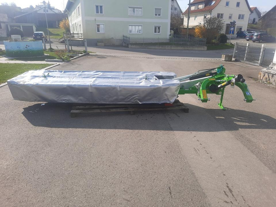 Frühbezug auf ganze Talex Programm Mähwerk Mulcher Schwadlüfter - Faucheuse: photos 2 Frühbezug auf ganze Talex Programm Mähwerk Mulcher Schwadlüfter - Faucheuse: photos 2