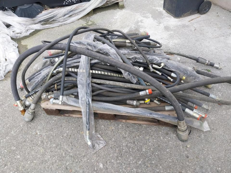 Hydraulikschläuche Schläuche Bagger Radlader Hydraulik Schläuche - Hydraulique pour Engins de chantier: photos 1 Hydraulikschläuche Schläuche Bagger Radlader Hydraulik Schläuche - Hydraulique pour Engins de chantier: photos 1