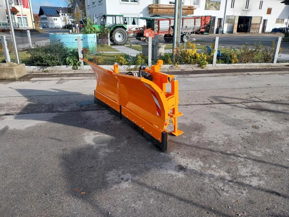 Schneeschild Vario 2,50m Schneepflug Schlepper Radlader Fendt - Lame à neige: photos 2 Schneeschild Vario 2,50m Schneepflug Schlepper Radlader Fendt - Lame à neige: photos 2