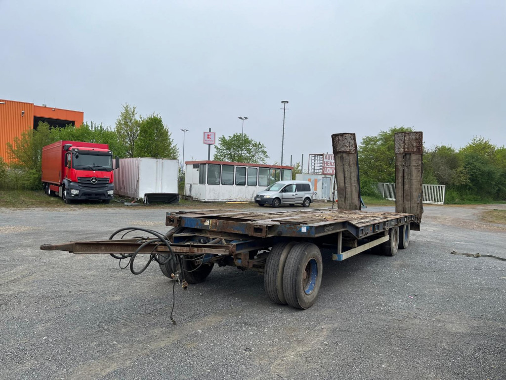 GOLDHOFER Tieflader TU 3-24 80 Tiefladeranhänger Rampen - Remorque porte-engin surbaissée: photos 1 GOLDHOFER Tieflader TU 3-24 80 Tiefladeranhänger Rampen - Remorque porte-engin surbaissée: photos 1