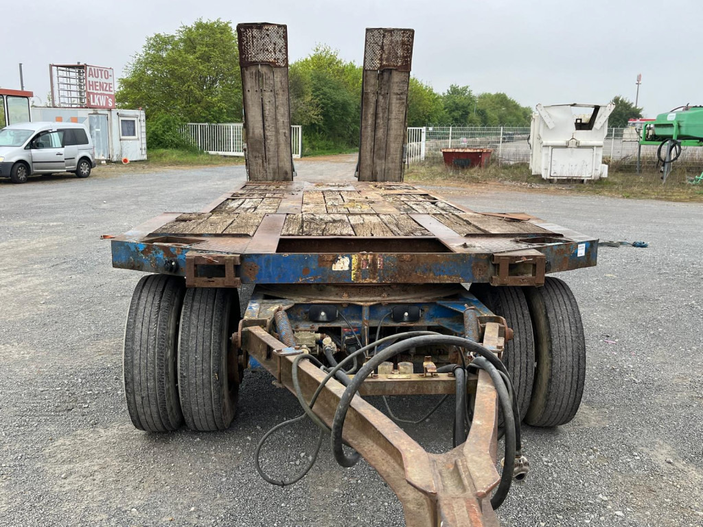 GOLDHOFER Tieflader TU 3-24 80 Tiefladeranhänger Rampen - Remorque porte-engin surbaissée: photos 3 GOLDHOFER Tieflader TU 3-24 80 Tiefladeranhänger Rampen - Remorque porte-engin surbaissée: photos 3