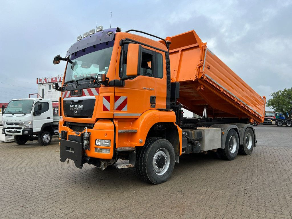 MAN TG-S 33.440 AK 6x6 3-Achs Allradkipper - Camion benne: photos 1 MAN TG-S 33.440 AK 6x6 3-Achs Allradkipper - Camion benne: photos 1
