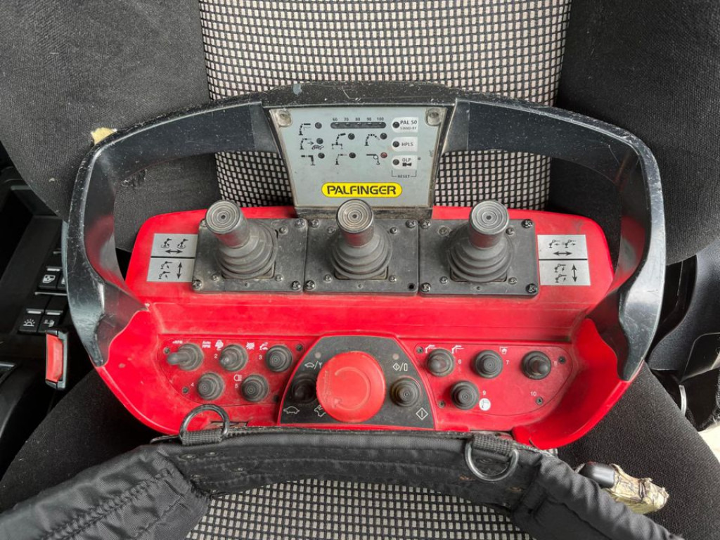 MAN TG-X 26.460 6x2-2 BL Pritsche Kran PK 24.001 Funk Lenk - Camion plateau, Camion grue: photos 4 MAN TG-X 26.460 6x2-2 BL Pritsche Kran PK 24.001 Funk Lenk - Camion plateau, Camion grue: photos 4