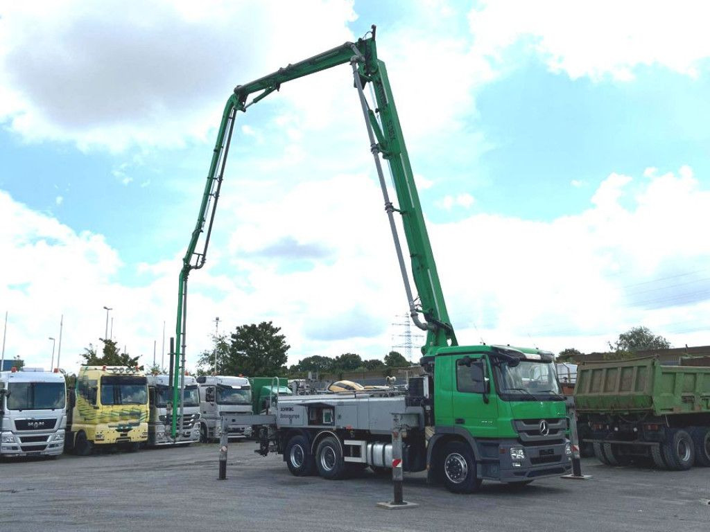 Mercedes-Benz Actros 2641 6x4 Betonpumpe Schwing S 36 X nur 2 - Camion pompe: photos 1 Mercedes-Benz Actros 2641 6x4 Betonpumpe Schwing S 36 X nur 2 - Camion pompe: photos 1