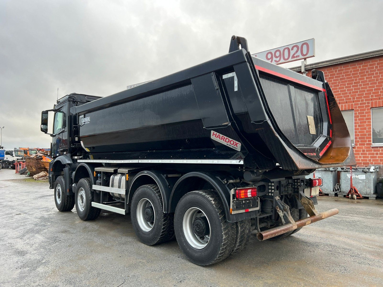 Mercedes-Benz Arocs 4145 8x6 Mudenkipper - Camion benne: photos 4 Mercedes-Benz Arocs 4145 8x6 Mudenkipper - Camion benne: photos 4