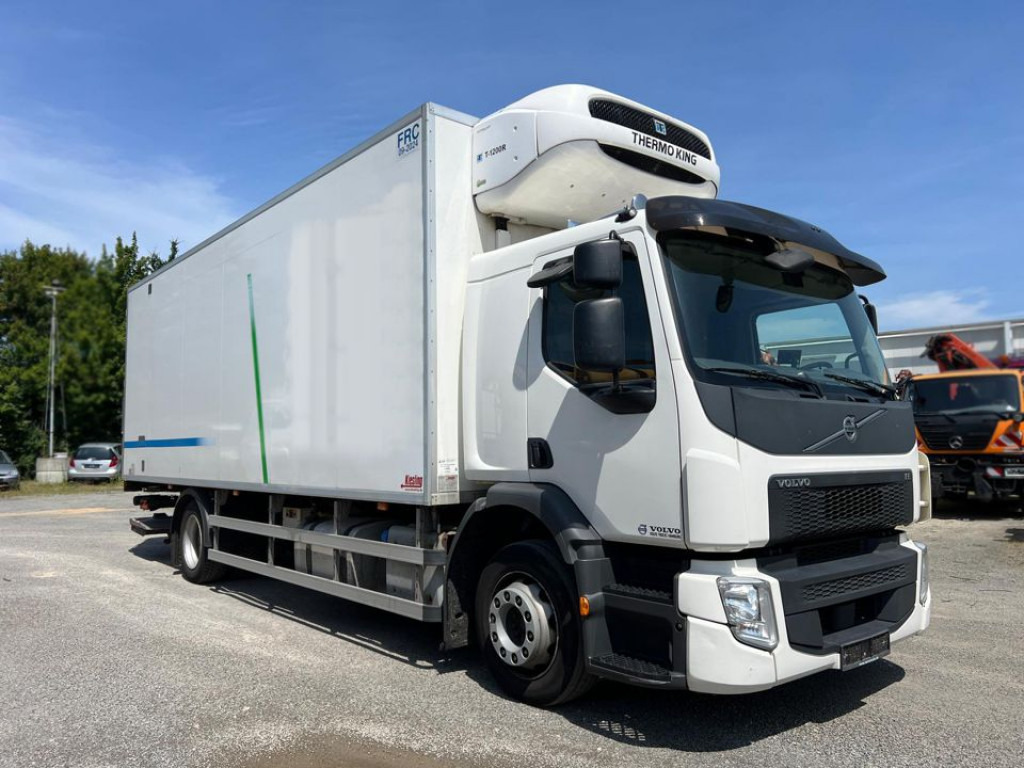 VOLVO (S) Truck FE 320 Kühlkoffer LBW Thermokin T 1200R - Camion frigorifique: photos 4 VOLVO (S) Truck FE 320 Kühlkoffer LBW Thermokin T 1200R - Camion frigorifique: photos 4