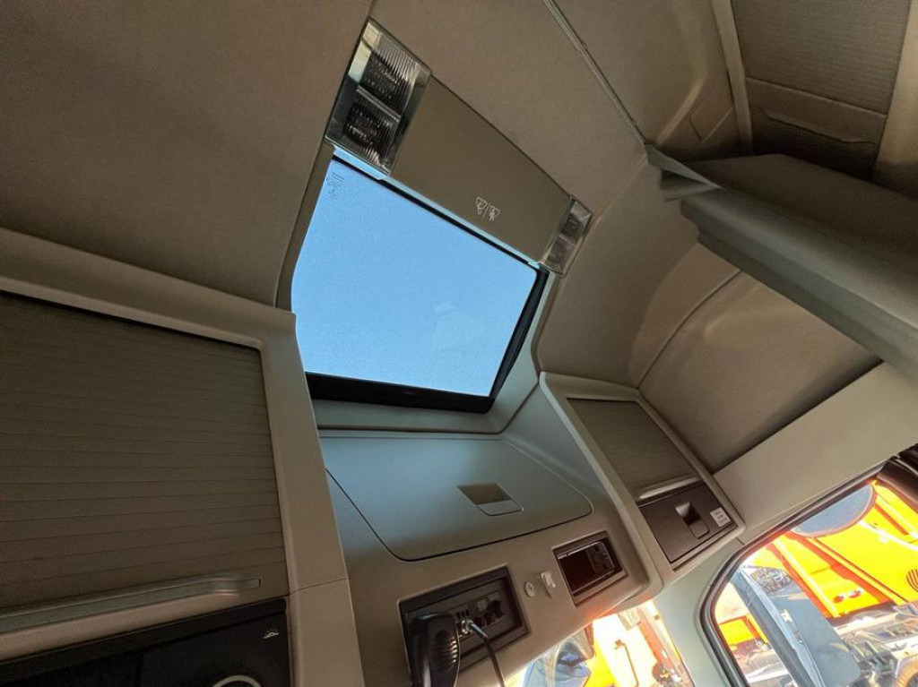 VOLVO (S) Truck FH 500 6x2 Abrollkipper Funkfernbedienung - Camion ampliroll: photos 5 VOLVO (S) Truck FH 500 6x2 Abrollkipper Funkfernbedienung - Camion ampliroll: photos 5