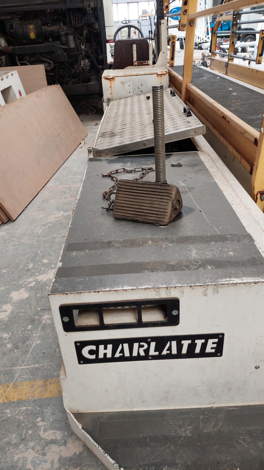 CBL2000E Belt Loader Charlatte - Tapis à bagages: photos 5 CBL2000E Belt Loader Charlatte - Tapis à bagages: photos 5