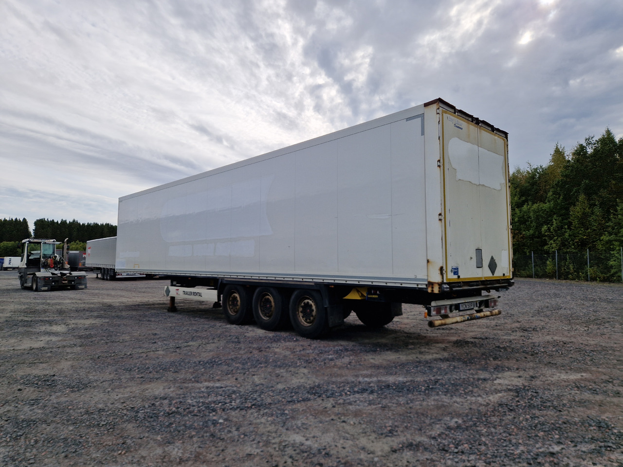 KRONE BOX - DOUBLESTOCK - Semi-remorque fourgon: photos 4 KRONE BOX - DOUBLESTOCK - Semi-remorque fourgon: photos 4