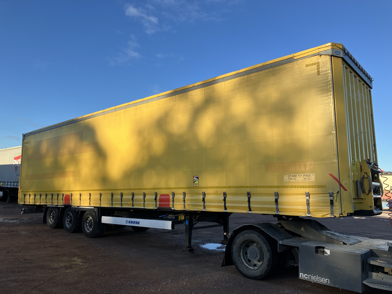 KRONE MEGA CURTAIN - LIFTING ROOF - HUCKEPACK - Semi-remorque rideaux coulissants: photos 3 KRONE MEGA CURTAIN - LIFTING ROOF - HUCKEPACK - Semi-remorque rideaux coulissants: photos 3