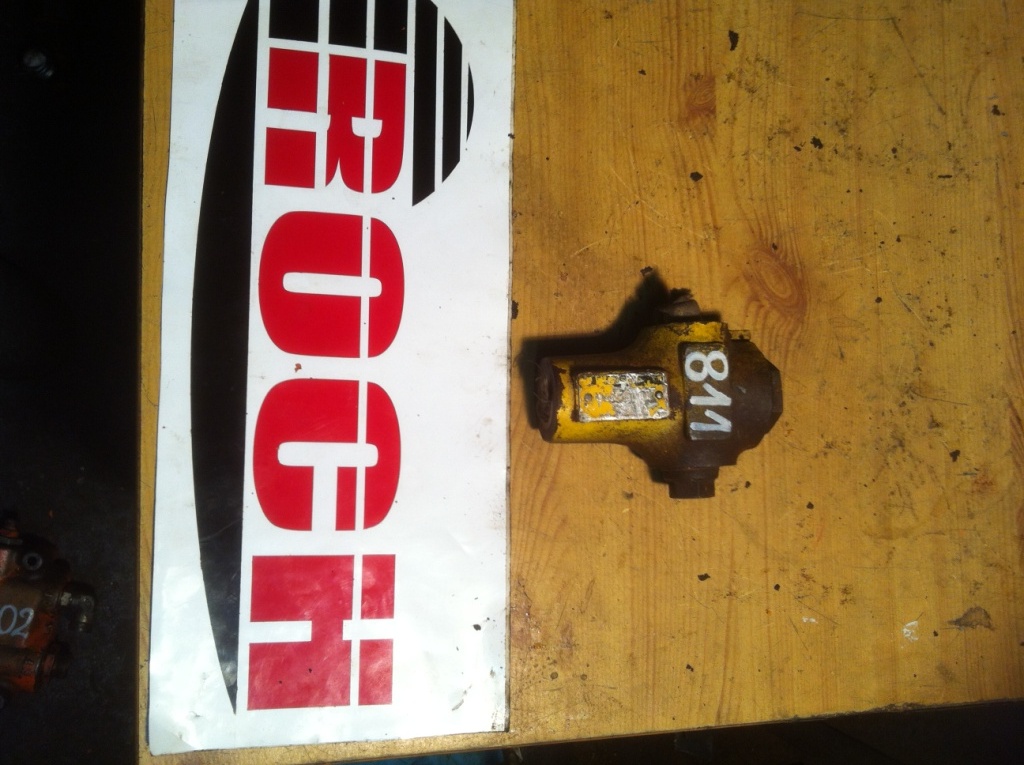BOSCH 0532001008 - Valve hydraulique pour Engins de chantier: photos 1 BOSCH 0532001008 - Valve hydraulique pour Engins de chantier: photos 1