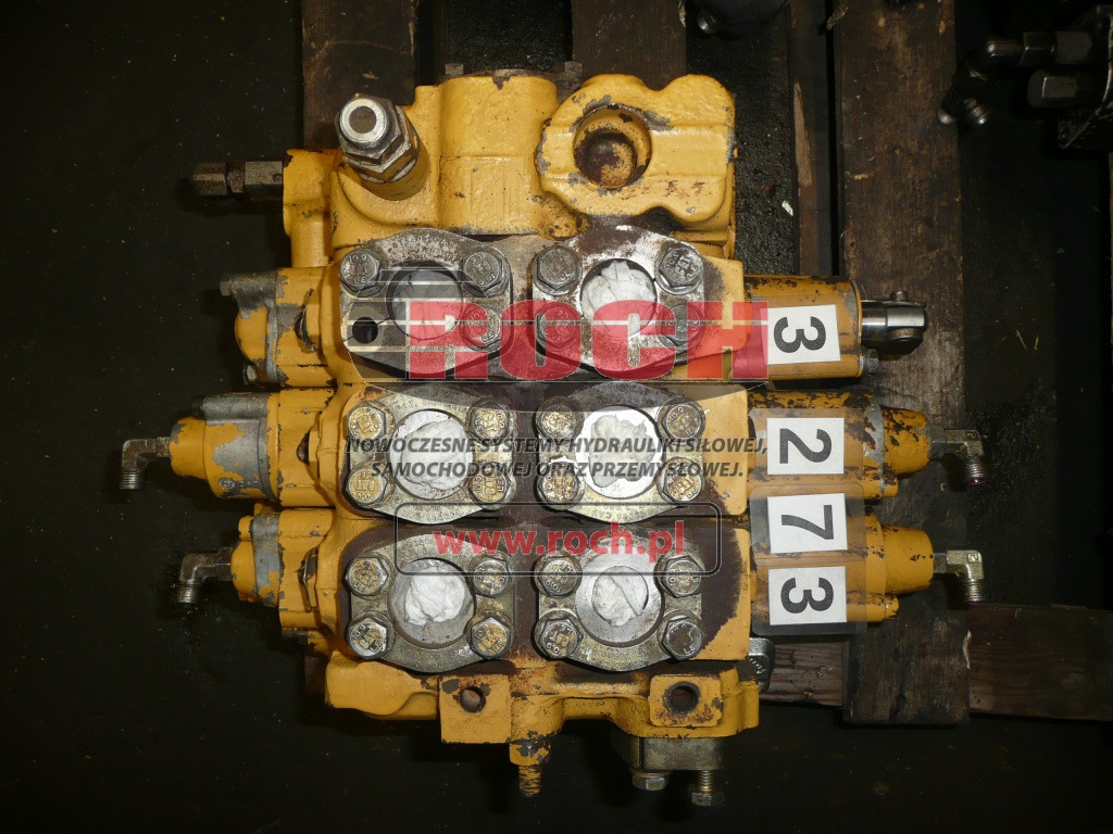 CATERPILLAR 00275 224-4936 00425 235-0404 + 01280 239-0402 - 3 SEKCYJNY + 9T-162105 - Valve hydraulique: photos 2 CATERPILLAR 00275 224-4936 00425 235-0404 + 01280 239-0402 - 3 SEKCYJNY + 9T-162105 - Valve hydraulique: photos 2