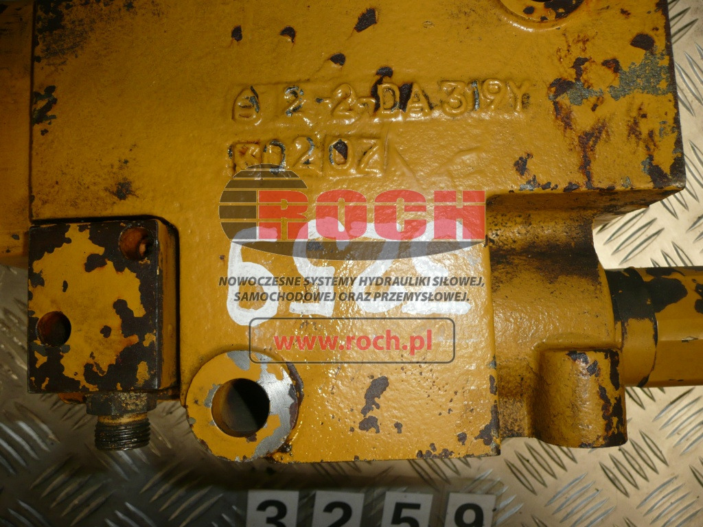 CATERPILLAR 107-6447 107-6426CHG05 439001 82-2-DA319Y 30207 + 524908 M02A PSI 485559T - Valve hydraulique: photos 1 CATERPILLAR 107-6447 107-6426CHG05 439001 82-2-DA319Y 30207 + 524908 M02A PSI 485559T - Valve hydraulique: photos 1