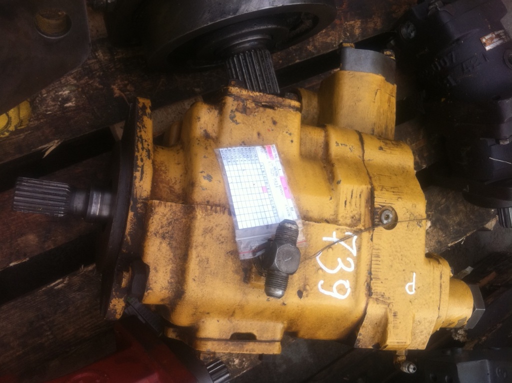 CATERPILLAR C3T14T70255721 - Pompe hydraulique pour Pelle sur chenille: photos 1 CATERPILLAR C3T14T70255721 - Pompe hydraulique pour Pelle sur chenille: photos 1