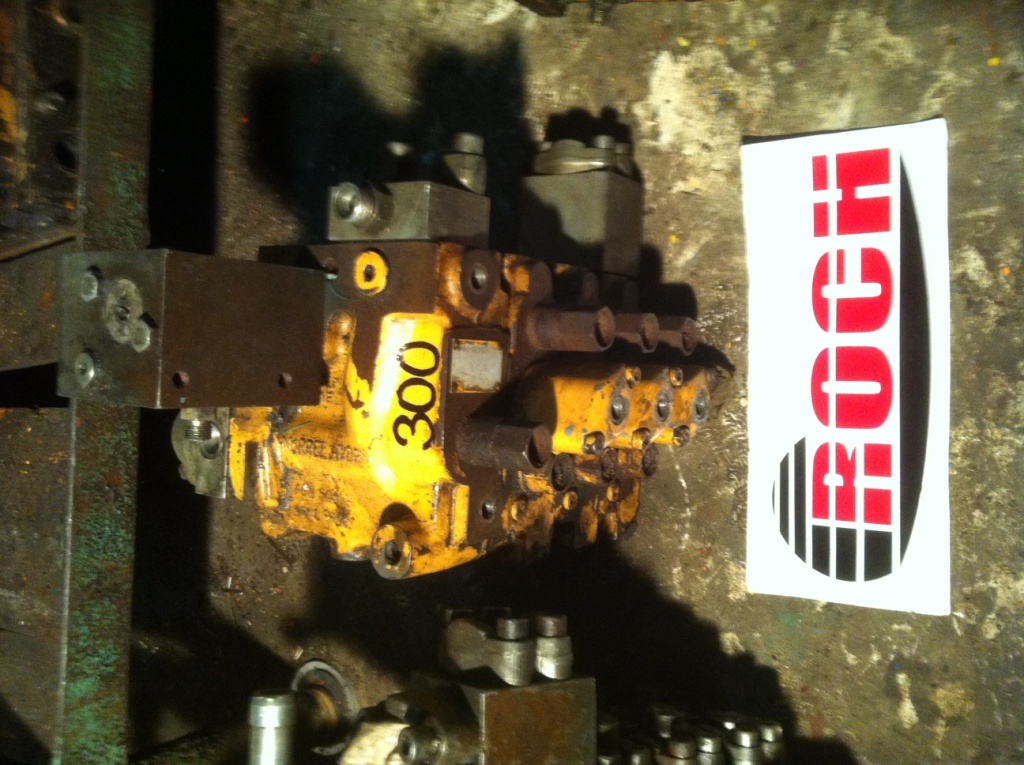 MARREL HYDRO FDG3P20G 807147 W38436-19 - 3 SEKCYJNY - Valve hydraulique pour Engins de chantier: photos 1 MARREL HYDRO FDG3P20G 807147 W38436-19 - 3 SEKCYJNY - Valve hydraulique pour Engins de chantier: photos 1