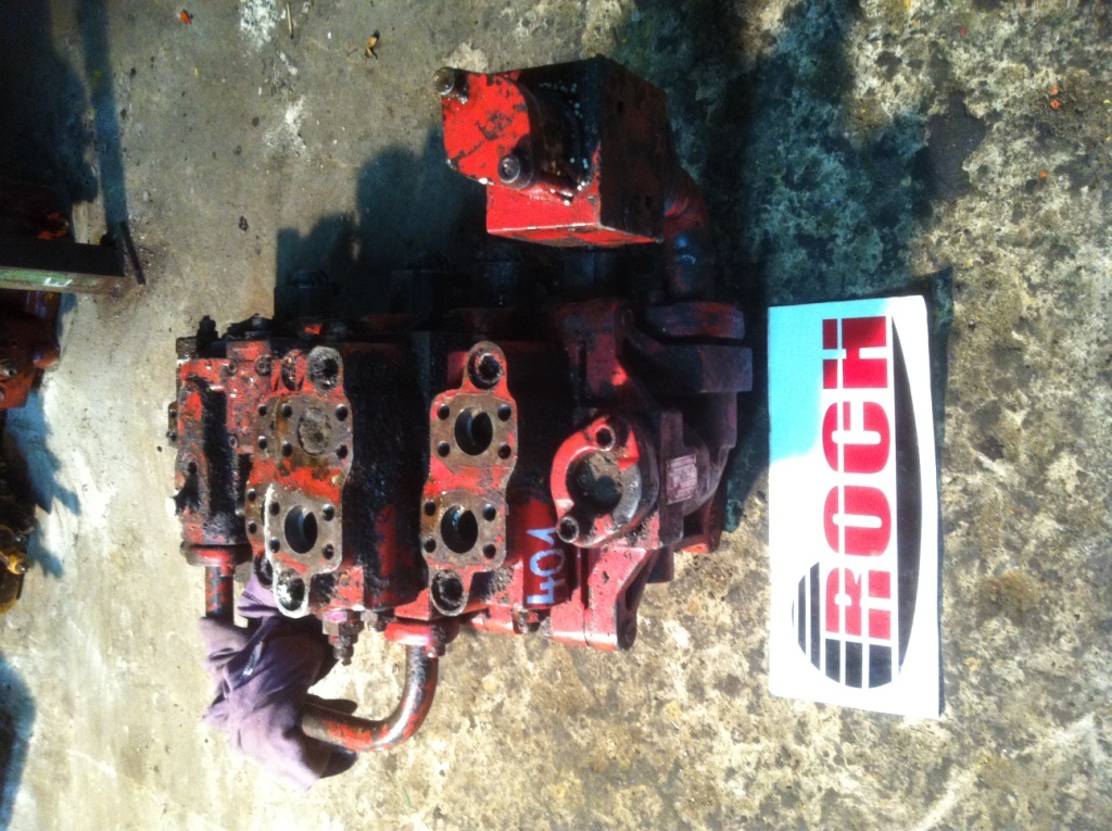 MARREL HYDRO FDG4S260G 767444 3143699 - 4 SEKCYJNY - Valve hydraulique pour Engins de chantier: photos 1 MARREL HYDRO FDG4S260G 767444 3143699 - 4 SEKCYJNY - Valve hydraulique pour Engins de chantier: photos 1