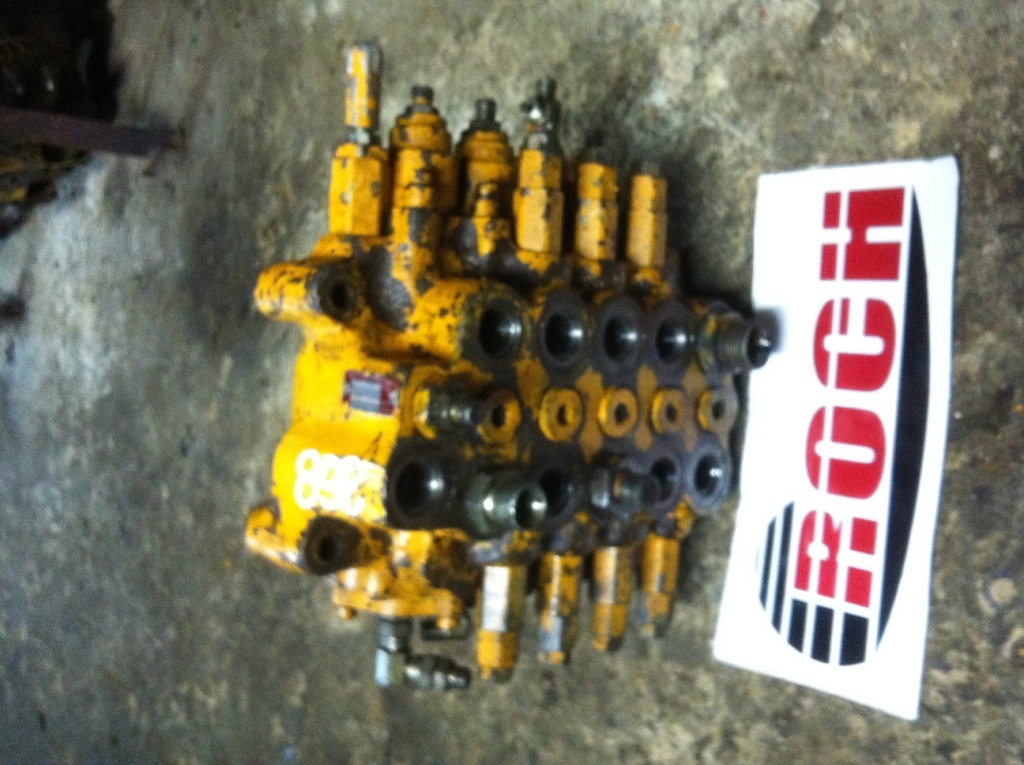 SHIBAURA U22Z2B6TD-36 - 4 SEKCYJNY - Valve hydraulique pour Engins de chantier: photos 1 SHIBAURA U22Z2B6TD-36 - 4 SEKCYJNY - Valve hydraulique pour Engins de chantier: photos 1