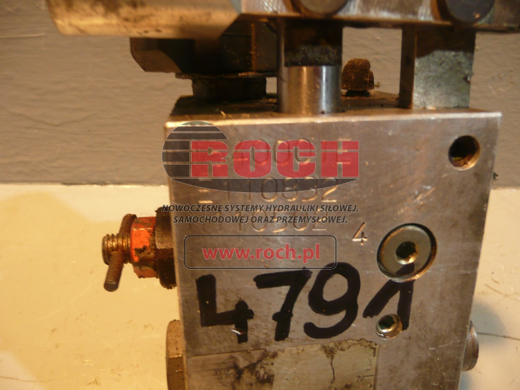 WIRTGEN 1540001E E110832 M110502 - Pompe hydraulique: photos 1 WIRTGEN 1540001E E110832 M110502 - Pompe hydraulique: photos 1