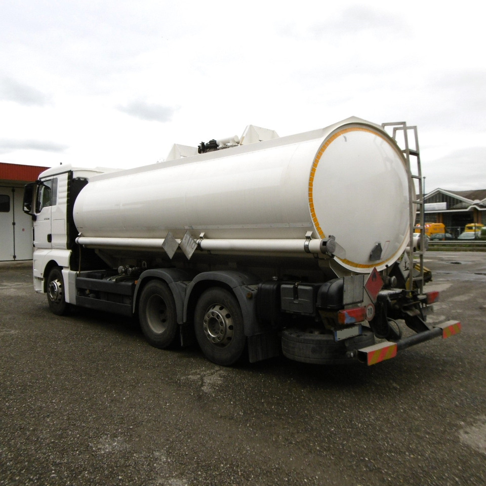MAN 26.480 Diesel Distribution tank - Camion citerne: photos 4 MAN 26.480 Diesel Distribution tank - Camion citerne: photos 4