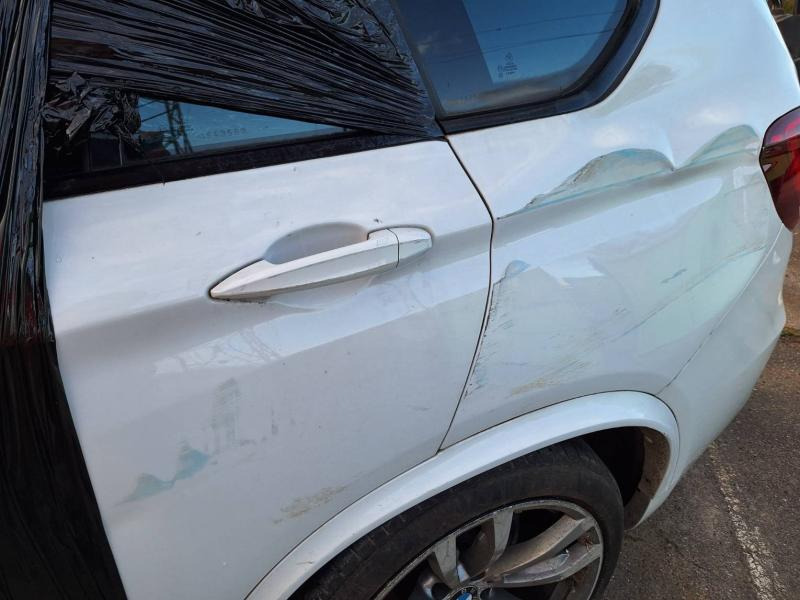 SUV BMW X5: photos 26