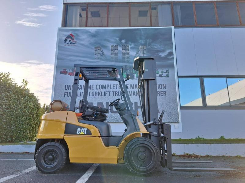 Chariot élévateur à gaz Caterpillar GP30NTD: photos 6