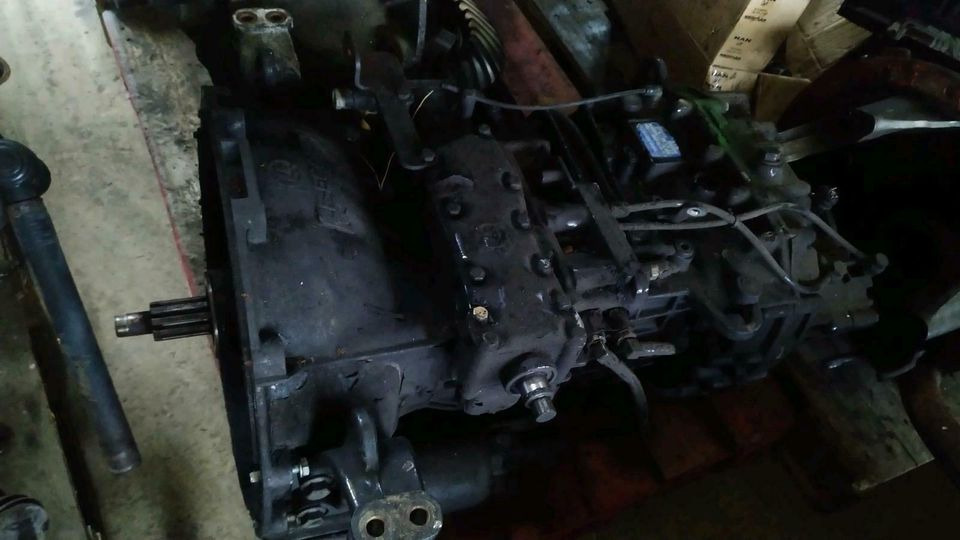 ZF Getriebe 9 S 1310 TO - Boîte de vitesse pour Camion: photos 1 ZF Getriebe 9 S 1310 TO - Boîte de vitesse pour Camion: photos 1
