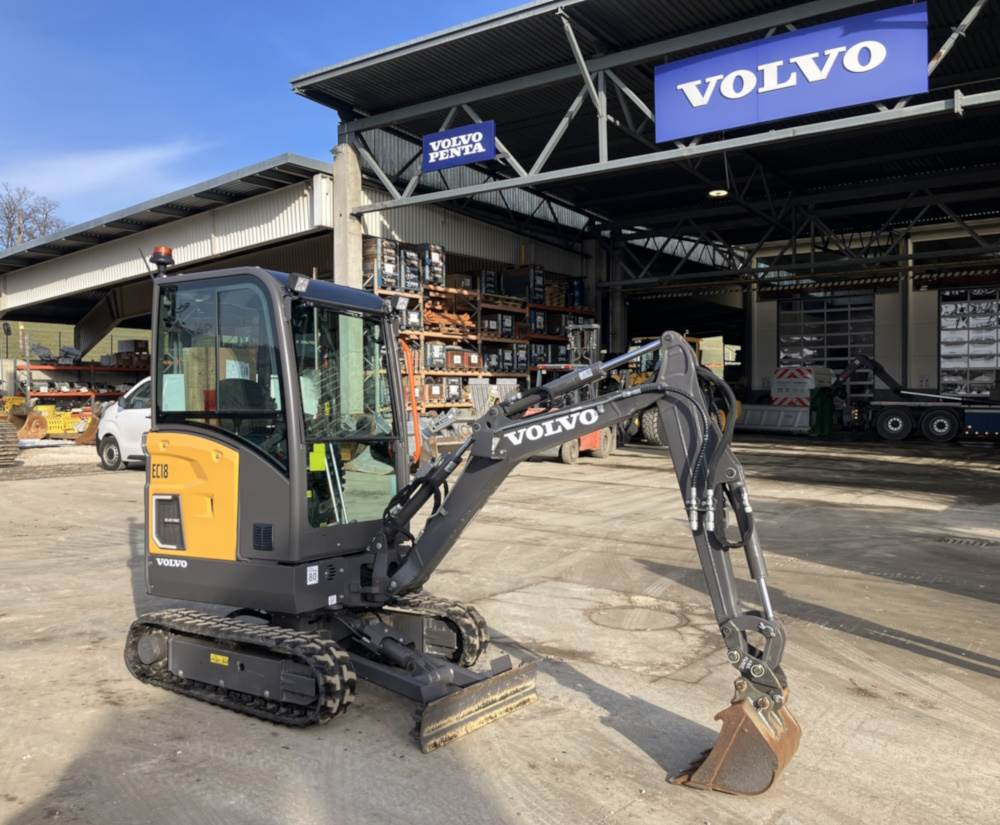 Volvo EC18E Electric - Mini pelle: photos 1 Volvo EC18E Electric - Mini pelle: photos 1