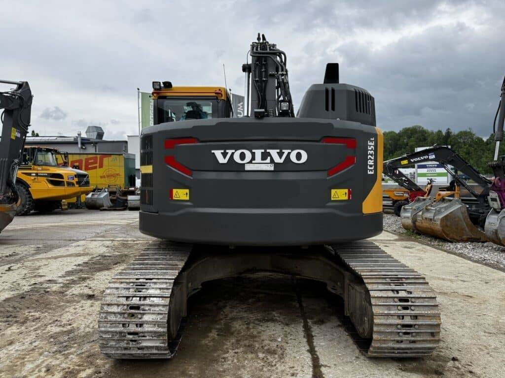 Volvo ECR235EL - Pelle sur chenille: photos 5 Volvo ECR235EL - Pelle sur chenille: photos 5