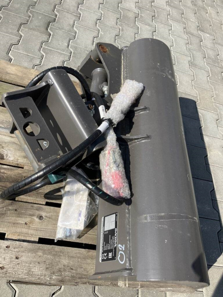 Volvo Löffelset inkl. Schnellwechsler für EC18 - Tractopelle: photos 4 Volvo Löffelset inkl. Schnellwechsler für EC18 - Tractopelle: photos 4