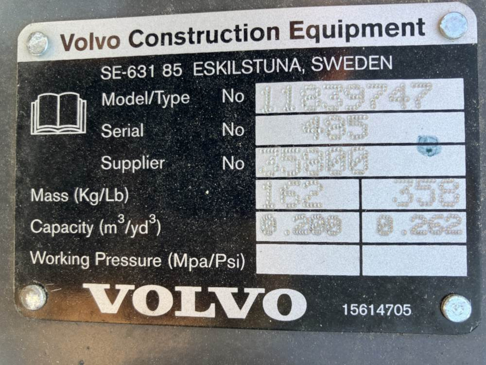 Volvo Tieflöffel mit Zähnen - Festanbau - Tractopelle: photos 4 Volvo Tieflöffel mit Zähnen - Festanbau - Tractopelle: photos 4