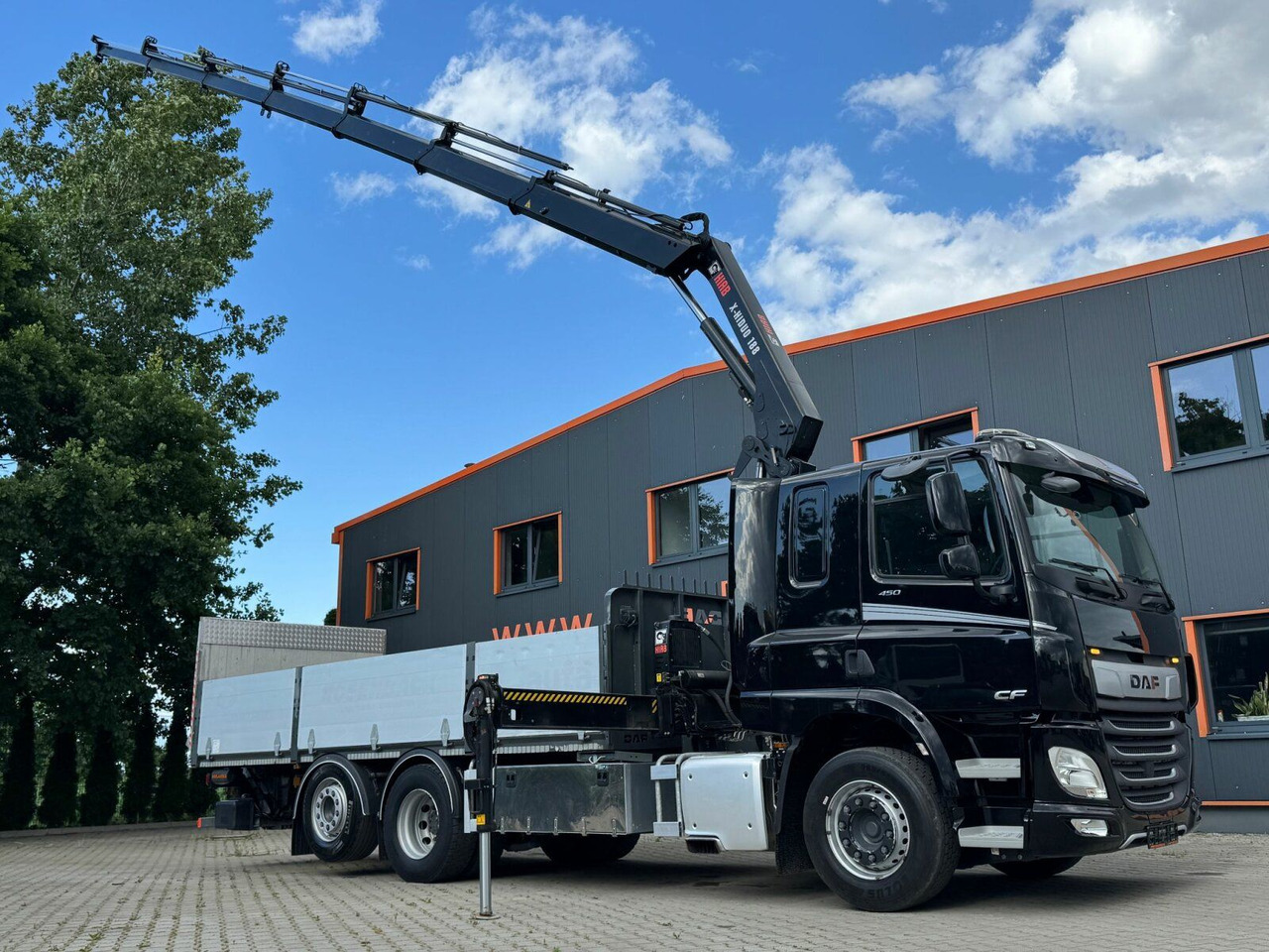 DAF CF 450 FAN 6x2 Pritsche mit Kran HIAB 188 E-6 - Camion grue: photos 1 DAF CF 450 FAN 6x2 Pritsche mit Kran HIAB 188 E-6 - Camion grue: photos 1
