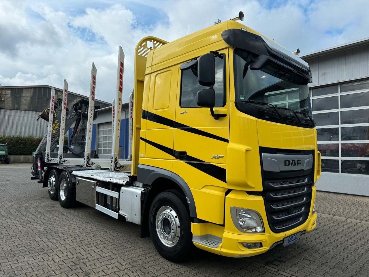 DAF XF 530 6x2 Holztransport Kran PENZ 15Z9.50 *Anh. - Camion grumier, Camion grue: photos 1 DAF XF 530 6x2 Holztransport Kran PENZ 15Z9.50 *Anh. - Camion grumier, Camion grue: photos 1
