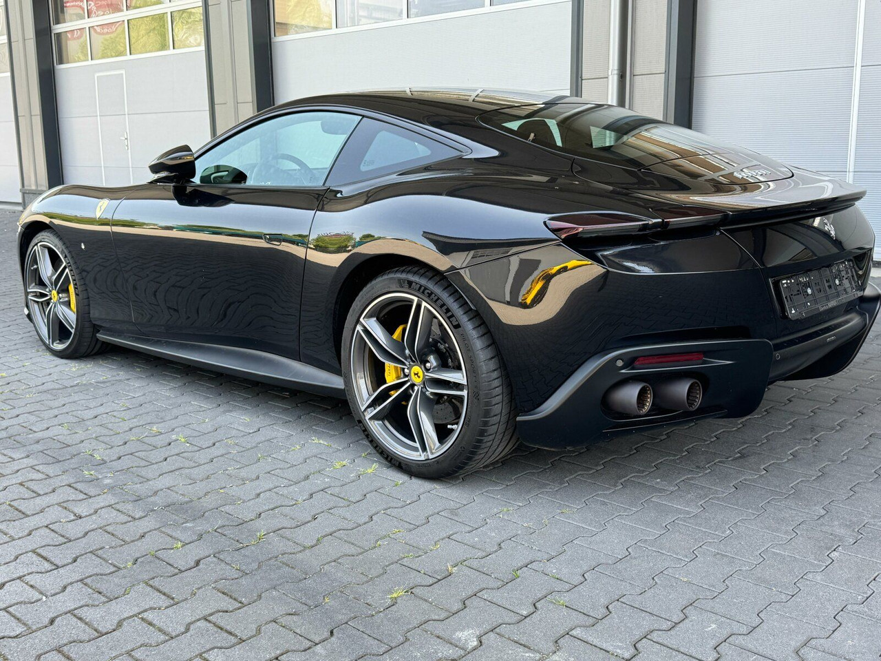 Ferrari Roma Coupe Schwarz - Voiture: photos 4 Ferrari Roma Coupe Schwarz - Voiture: photos 4