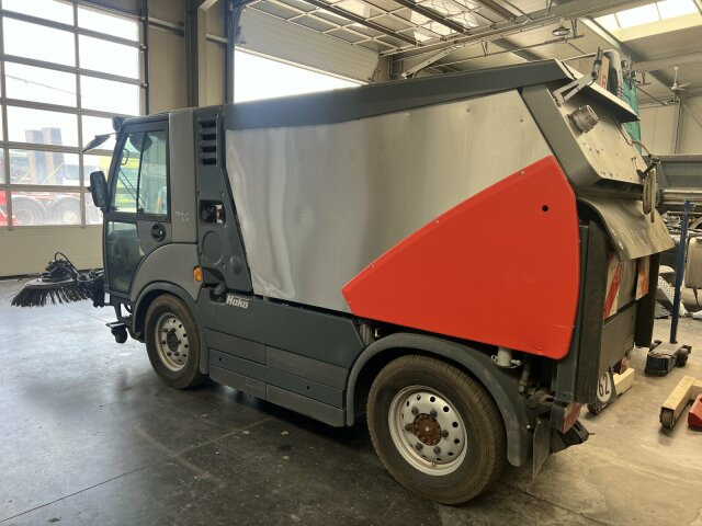 Balayeuse de voirie Hako Citymaster CM 2200 Kehrmaschine 2 m³: photos 11