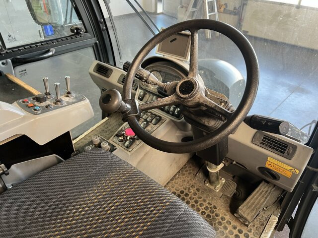 Hako Citymaster CM 2200 Kehrmaschine 2 m³ - Balayeuse de voirie: photos 4 Hako Citymaster CM 2200 Kehrmaschine 2 m³ - Balayeuse de voirie: photos 4