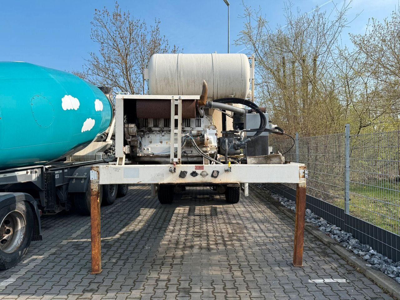 Intermix 10 m³ Betonmischer Auflieger mit Motor - Camion malaxeur: photos 5 Intermix 10 m³ Betonmischer Auflieger mit Motor - Camion malaxeur: photos 5