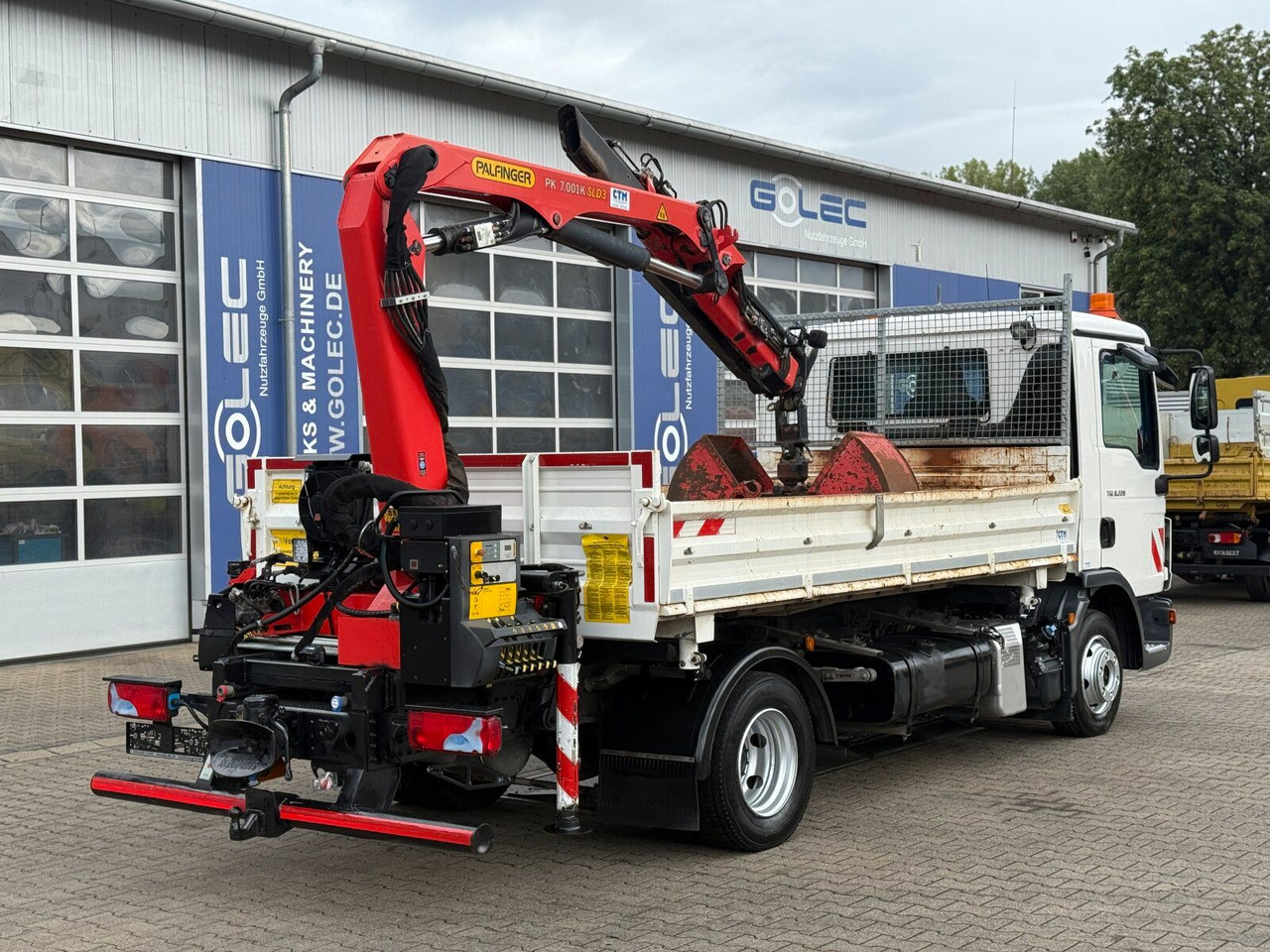 MAN TGL 8.220 4x2 Kipper Kran Palfinger 7.001-K A - Utilitaire benne: photos 3 MAN TGL 8.220 4x2 Kipper Kran Palfinger 7.001-K A - Utilitaire benne: photos 3