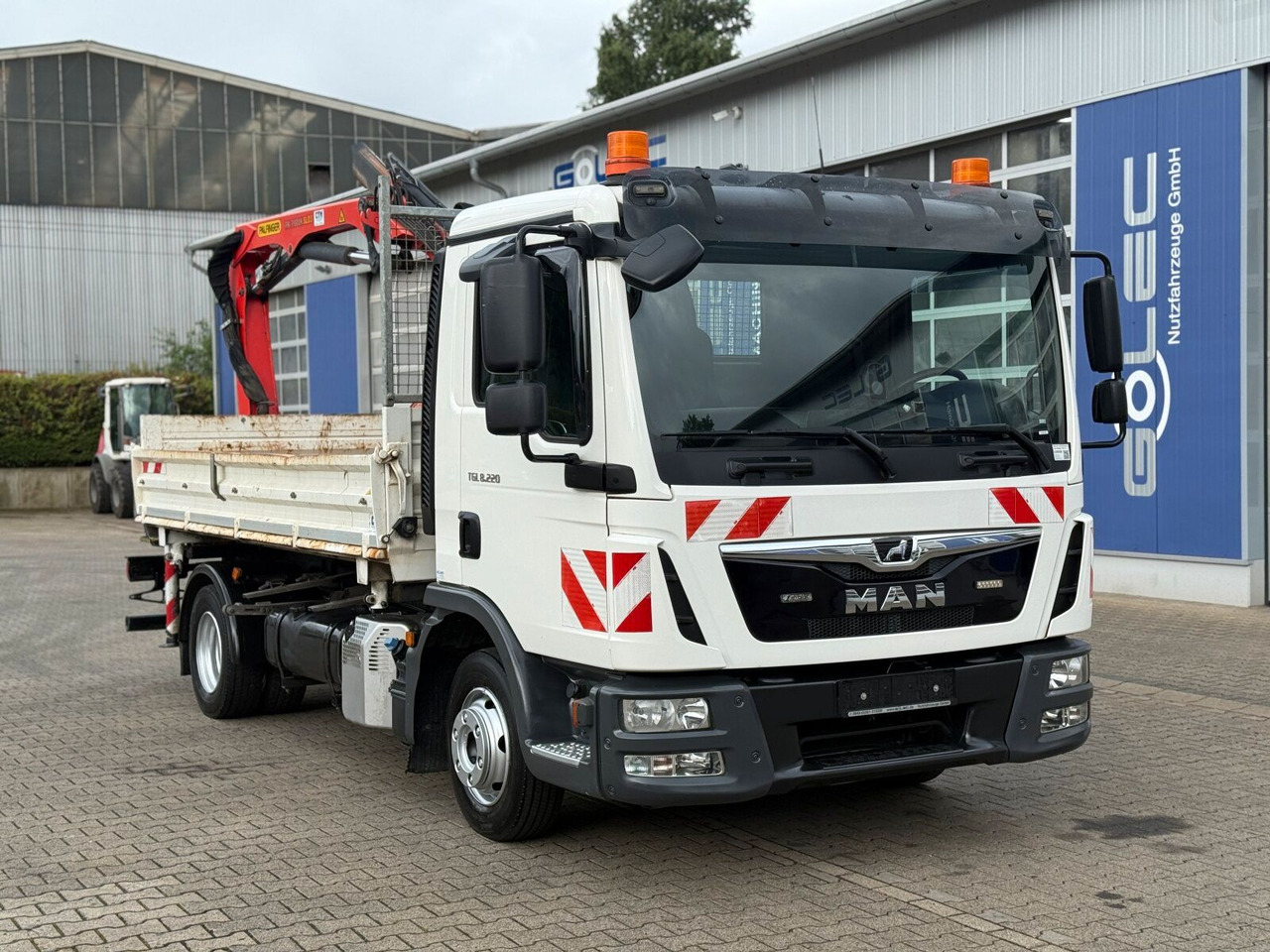 MAN TGL 8.220 4x2 Kipper Kran Palfinger 7.001-K A - Utilitaire benne: photos 1 MAN TGL 8.220 4x2 Kipper Kran Palfinger 7.001-K A - Utilitaire benne: photos 1
