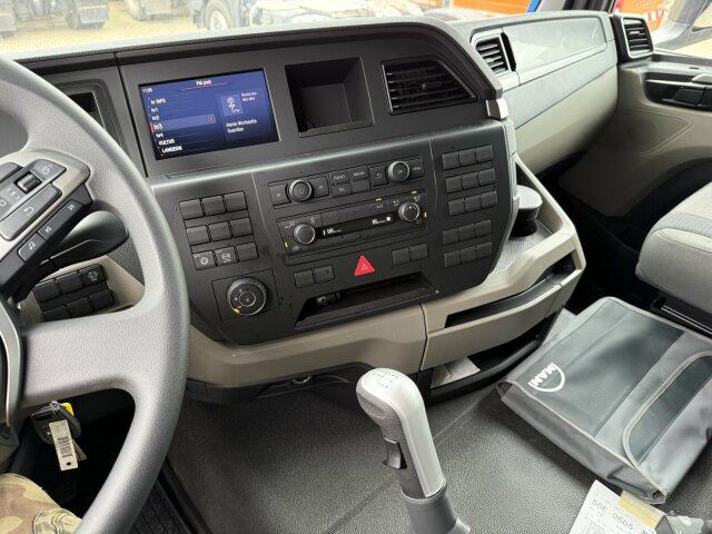 MAN TGS 26.400 6x6 Abrollkipper HIAB Optima 20S - Camion ampliroll: photos 3 MAN TGS 26.400 6x6 Abrollkipper HIAB Optima 20S - Camion ampliroll: photos 3