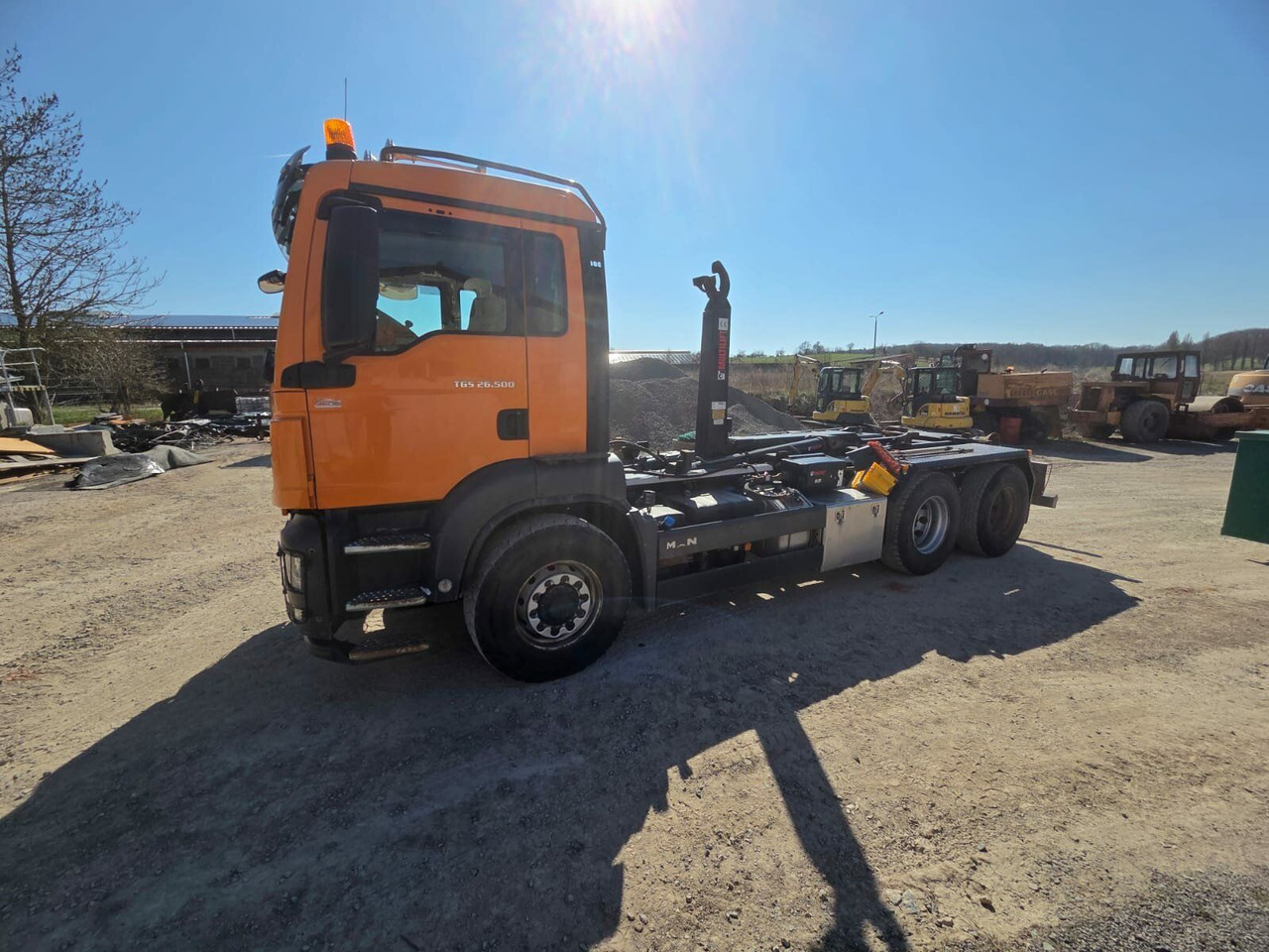MAN TGS 26.500 6x6H Abrollkipper HIAB - Camion ampliroll, Camion grue: photos 1 MAN TGS 26.500 6x6H Abrollkipper HIAB - Camion ampliroll, Camion grue: photos 1