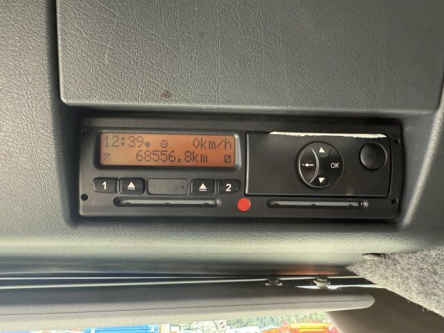 MAN TGS 35.360 8X4 BB Dachdecker Kran bis 52 m - Camion grue: photos 4 MAN TGS 35.360 8X4 BB Dachdecker Kran bis 52 m - Camion grue: photos 4